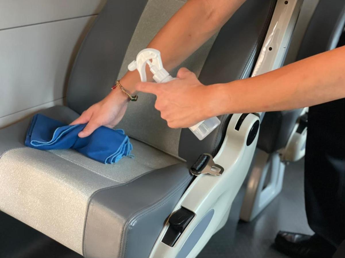 Hotel Royal Chiao Hsi Jiaoxi Exterior foto Disinfection of a train seat