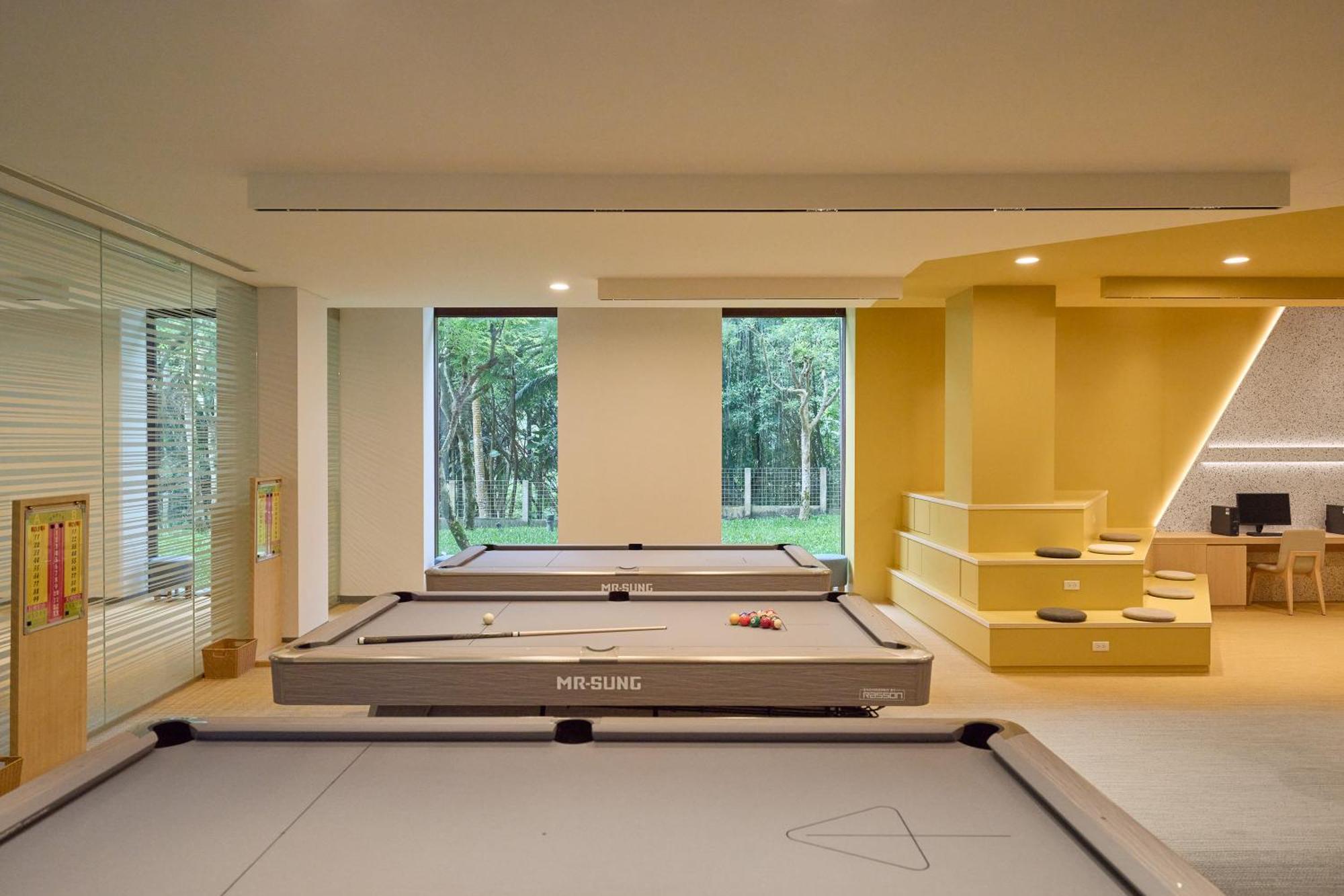 Hotel Royal Chiao Hsi Jiaoxi Exterior foto A carom billiards table